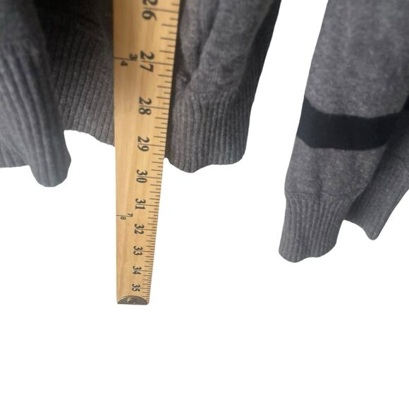 Old Navy Men's Size XXL Gray Striped Crew Neck Long Sleeve Henley Sweater - Picture 8 of 8